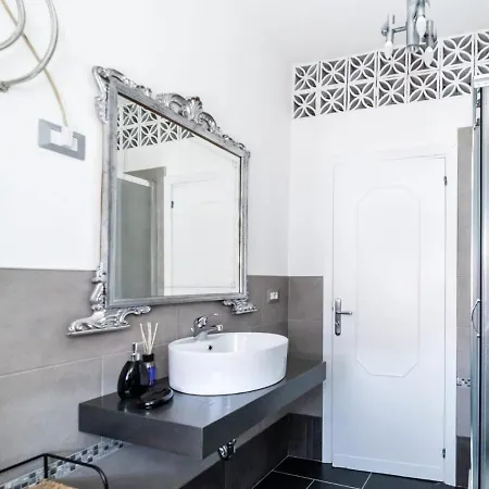 Shardana Frühstückspension 4*